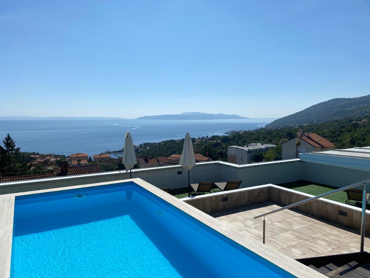 Apartment Mara Opatija With Rooftop Swimming Pool Ičići Exterior foto